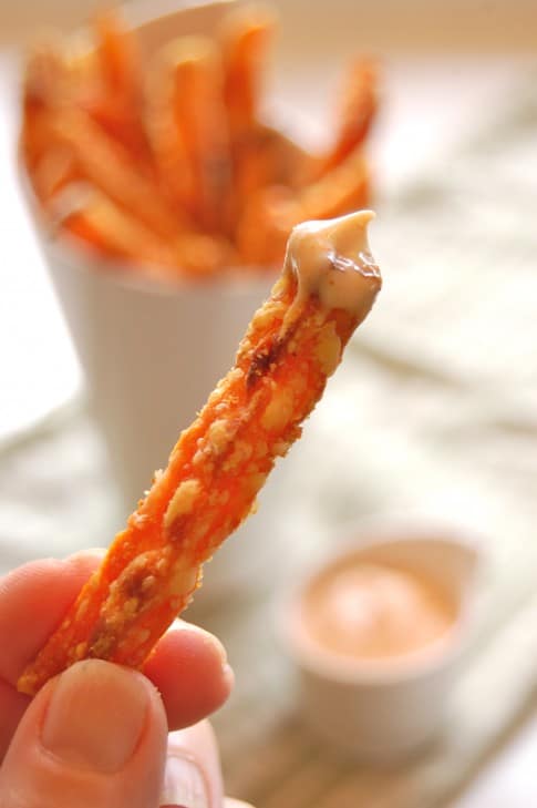 Sweet Potato fry with Siracha dipping sauce