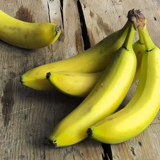 Ripening Bananas; an experiment. How to speed ripening up or down.