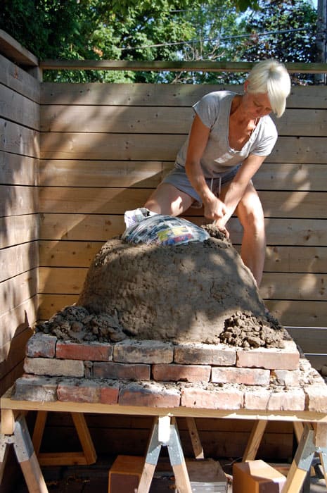 How to paint clay pizza oven dome : r/pizzaoven