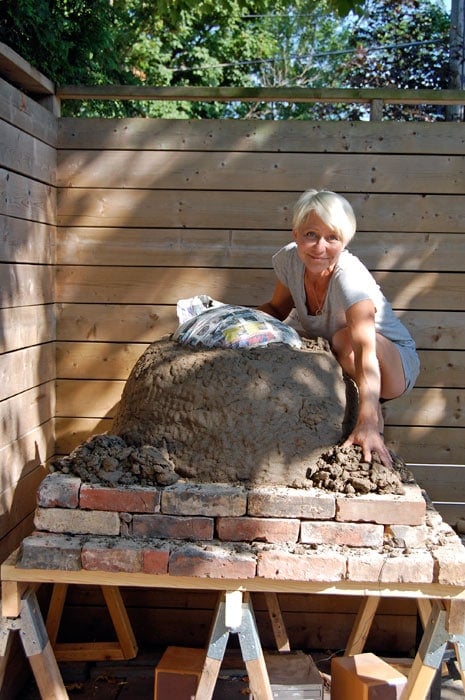 cob-oven-first-layer