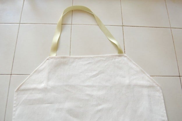 Apron 4