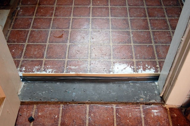 How To Pour Self Levelling Cement Yourself, How Do I Level A Concrete Floor For Tiling