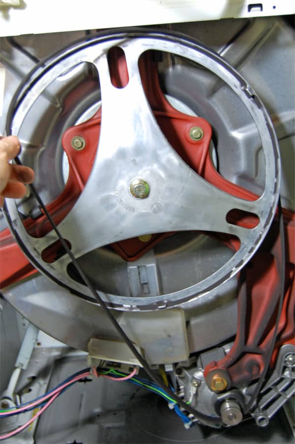 Changing a washing machine belt The Art of Doing Stuff