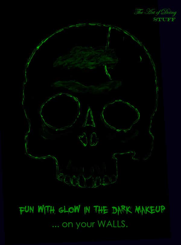 Glow-in-the-dark-skull-2