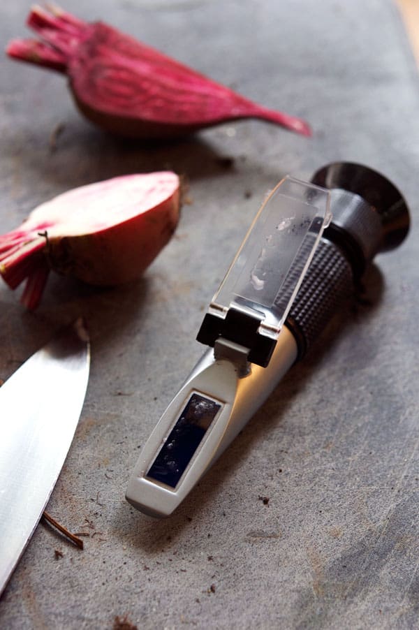 A manual read refractometer.
