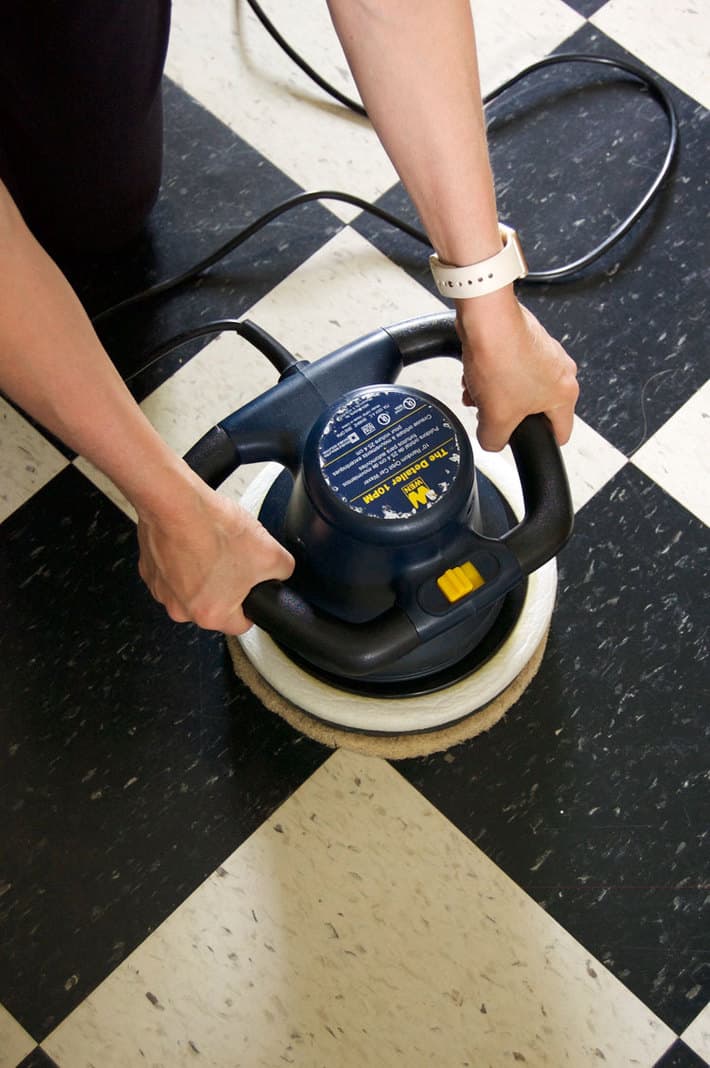 burnishing-with-car-polisher