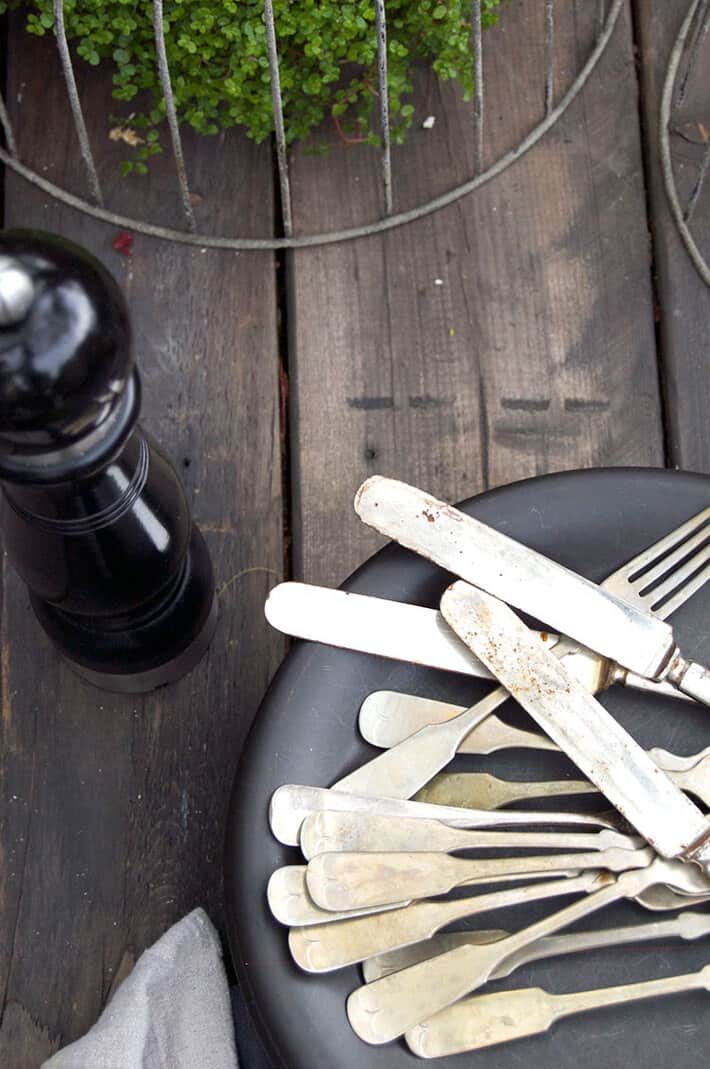 INGLÊS NO RESTAURANTE TALHERES VOCABULARIO - FORK, KNIFE, PLATE