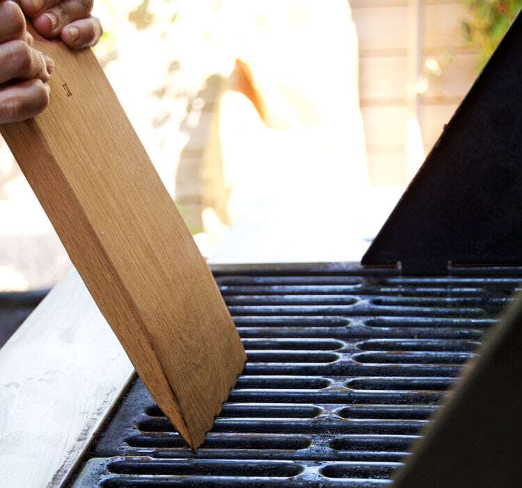 Wood Grill Scraper Made from Natural Beech Hardwood Uses The New EasyShape Technology for Safe Cleaning & Bristle Free Barbecue Wooden Alternative for A BBQ Grill Brush 