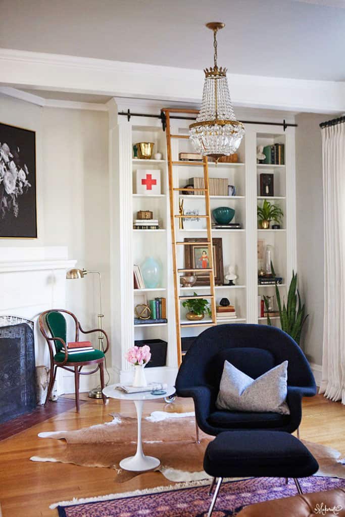 The-Makerista-Ikea-Bookshelf-Hack-Billy-Built-ins-French-Basket-Chandelier-Library-Ladder-683x1024