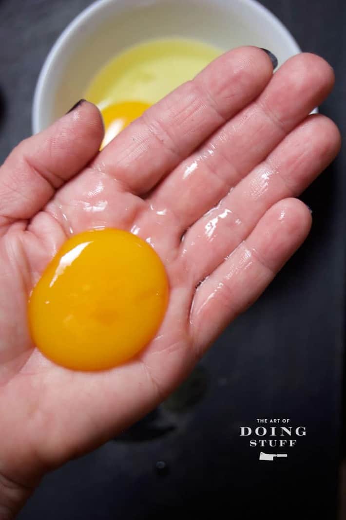 small-yolk-in-palm