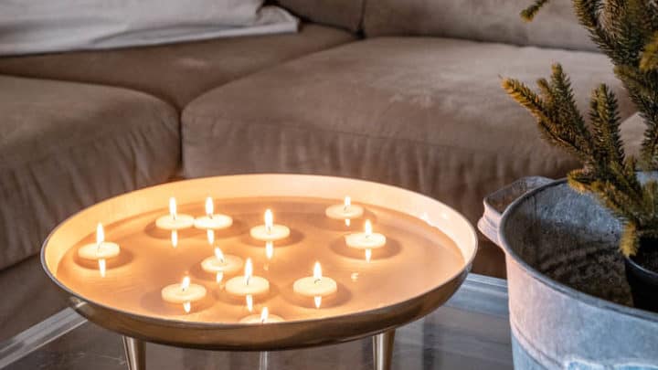 Candle holders store floating candles